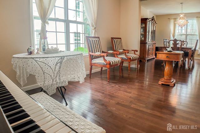 47 Bay Hill Boulevard, Monroe, NJ 08831