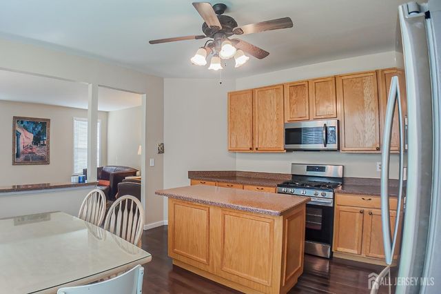 47 Bay Hill Boulevard, Monroe, NJ 08831