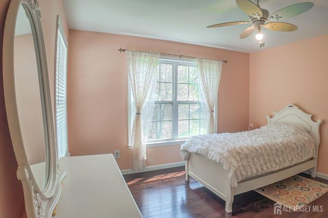 47 Bay Hill Boulevard, Monroe, NJ 08831