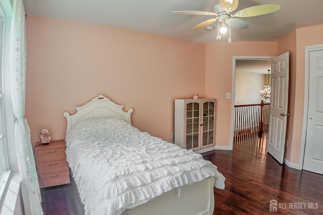 47 Bay Hill Boulevard, Monroe, NJ 08831