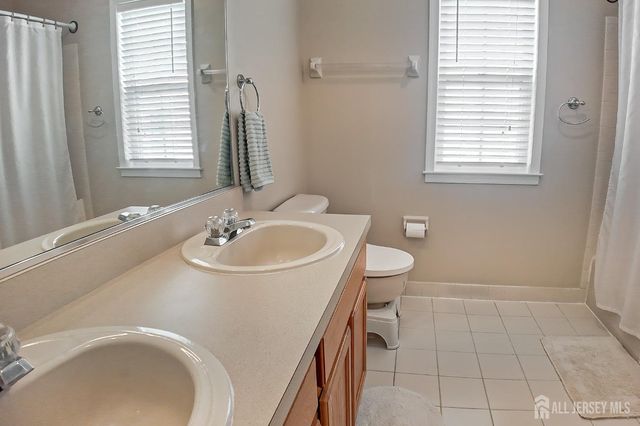 47 Bay Hill Boulevard, Monroe, NJ 08831