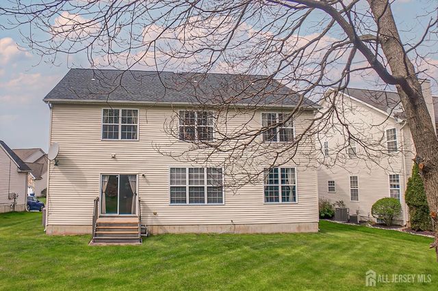 47 Bay Hill Boulevard, Monroe, NJ 08831