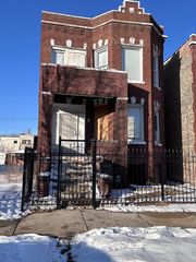4120 W Gladys Avenue 2, Chicago, IL 60624