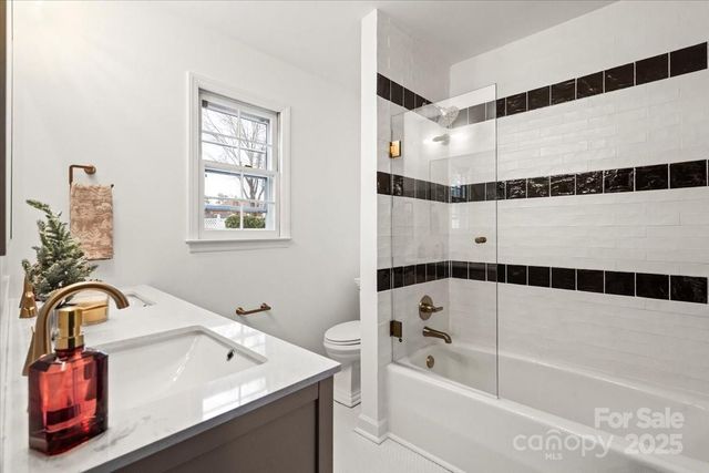 4714 Dawnridge Drive, Charlotte, NC 28226