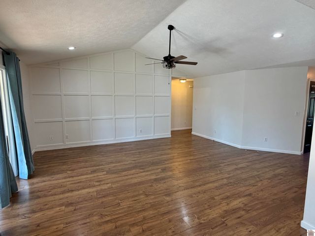 215 Dana Lane, Mayfield, KY 42066