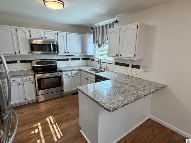 215 Dana Lane, Mayfield, KY 42066