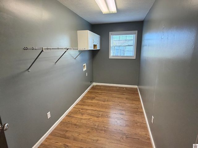 215 Dana Lane, Mayfield, KY 42066