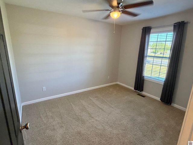 215 Dana Lane, Mayfield, KY 42066