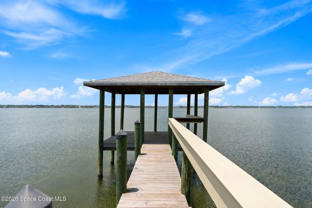 1140 Two Oaks Boulevard, Merritt Island, FL 32952