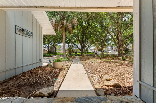 1140 Two Oaks Boulevard, Merritt Island, FL 32952