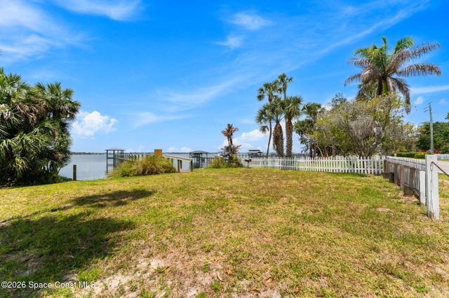 1140 Two Oaks Boulevard, Merritt Island, FL 32952