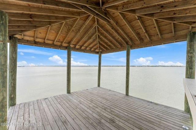 1140 Two Oaks Boulevard, Merritt Island, FL 32952