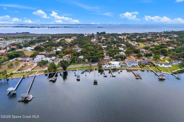 1140 Two Oaks Boulevard, Merritt Island, FL 32952