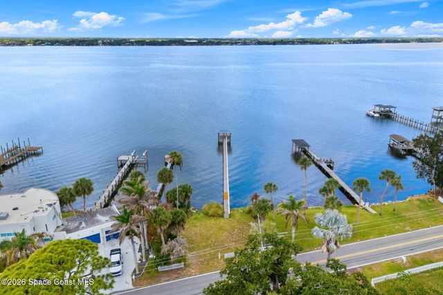 1140 Two Oaks Boulevard, Merritt Island, FL 32952