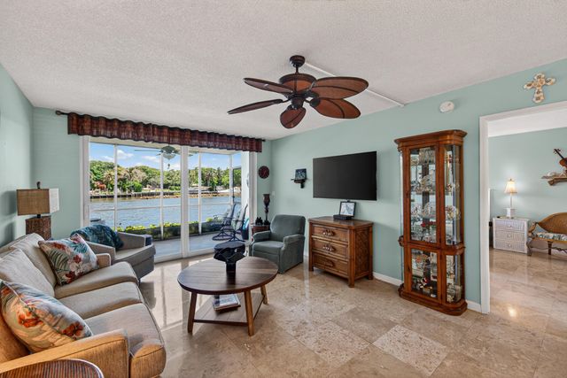 3100 NE 48th Court, Lighthouse Point, FL 33064