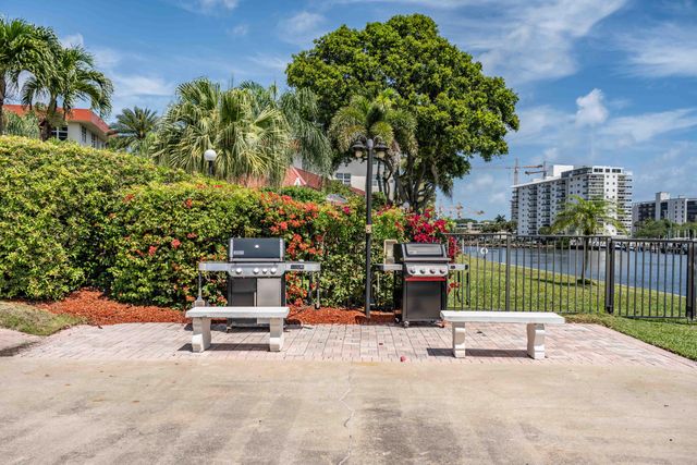3100 NE 48th Court, Lighthouse Point, FL 33064