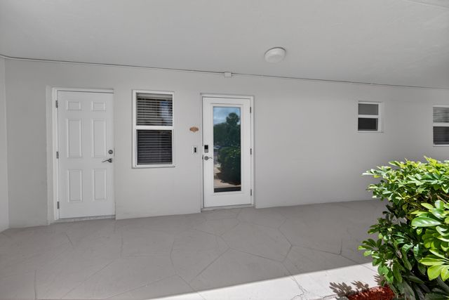 3100 NE 48th Court, Lighthouse Point, FL 33064