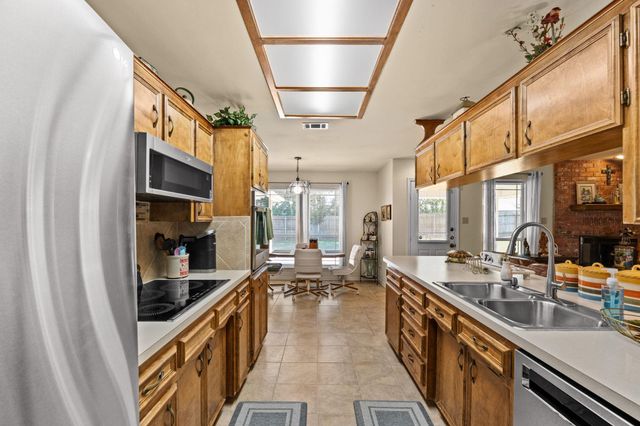 703 Craddock ST, Copperas Cove, TX 76522