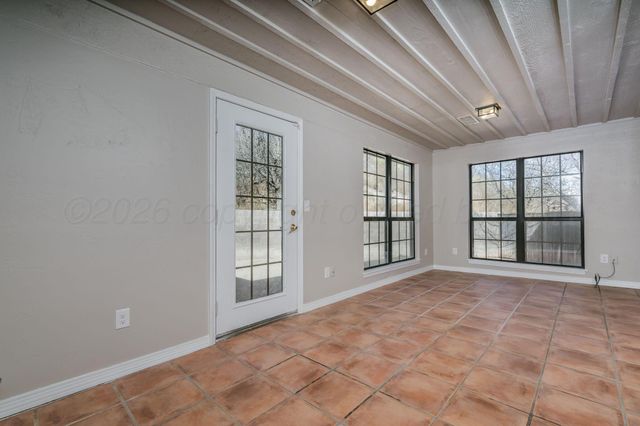 15 LANCASTER Road, Amarillo, TX 79124