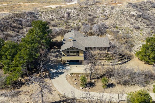 15 LANCASTER Road, Amarillo, TX 79124