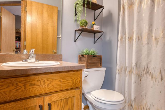3803 Globe Flower Circle N, Brooklyn Park, MN 55443
