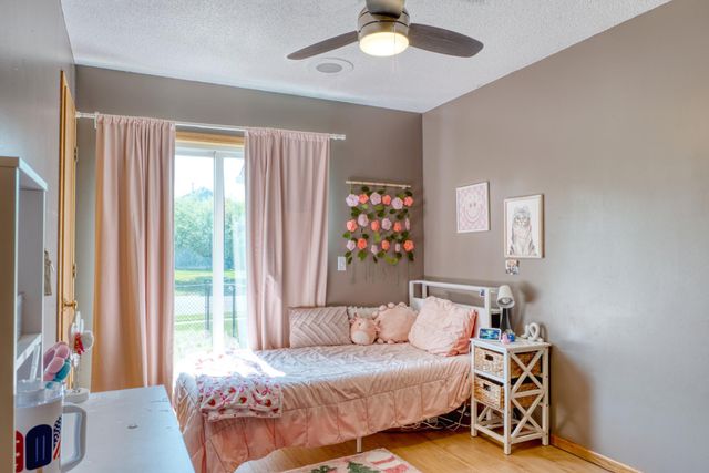 3803 Globe Flower Circle N, Brooklyn Park, MN 55443