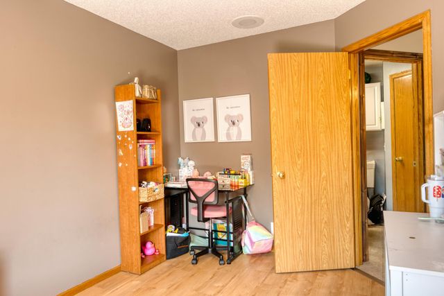 3803 Globe Flower Circle N, Brooklyn Park, MN 55443
