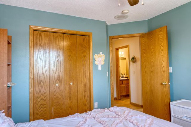3803 Globe Flower Circle N, Brooklyn Park, MN 55443