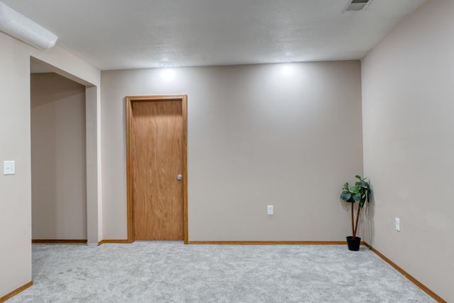 3803 Globe Flower Circle N, Brooklyn Park, MN 55443