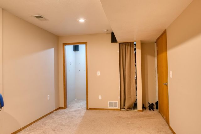 3803 Globe Flower Circle N, Brooklyn Park, MN 55443
