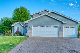 3803 Globe Flower Circle N, Brooklyn Park, MN 55443