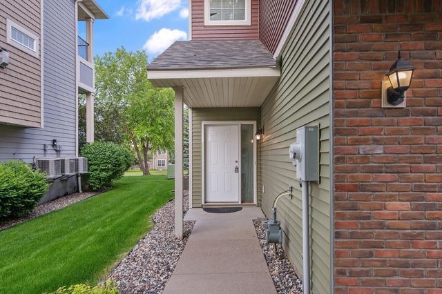12284 River Valley Drive, Burnsville, MN 55337