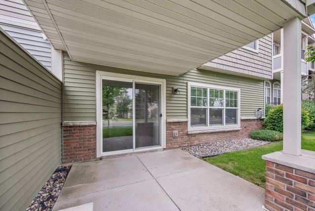 12284 River Valley Drive, Burnsville, MN 55337