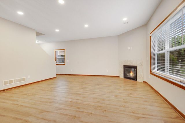 12284 River Valley Drive, Burnsville, MN 55337