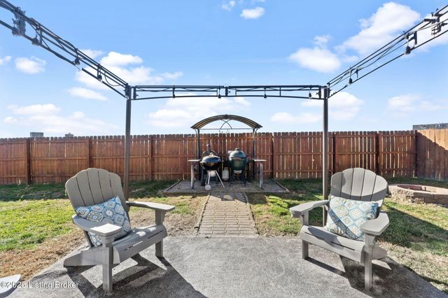 189 Magnolia Dr, Shepherdsville, KY 40165