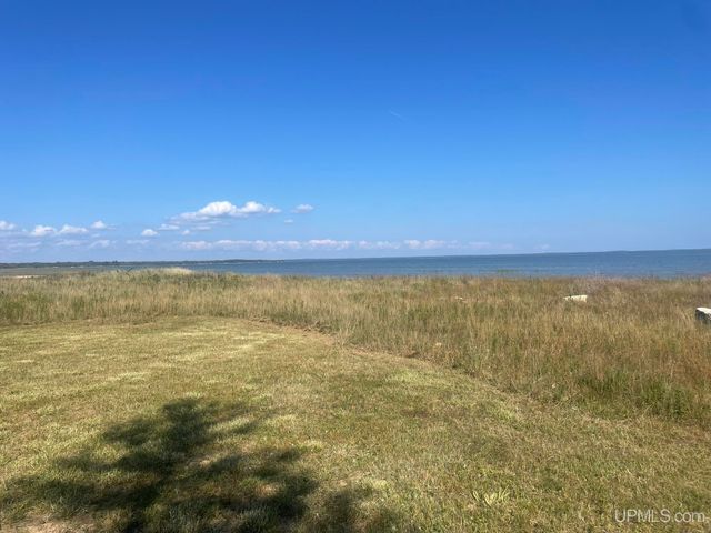 14345 Nahma Shores Dr Drive, Nahma, MI 49864