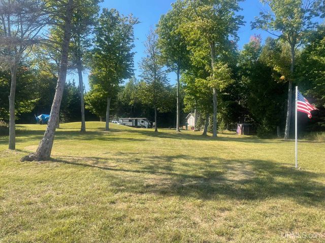 14345 Nahma Shores Dr Drive, Nahma, MI 49864