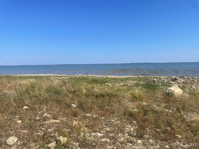 14345 Nahma Shores Dr Drive, Nahma, MI 49864