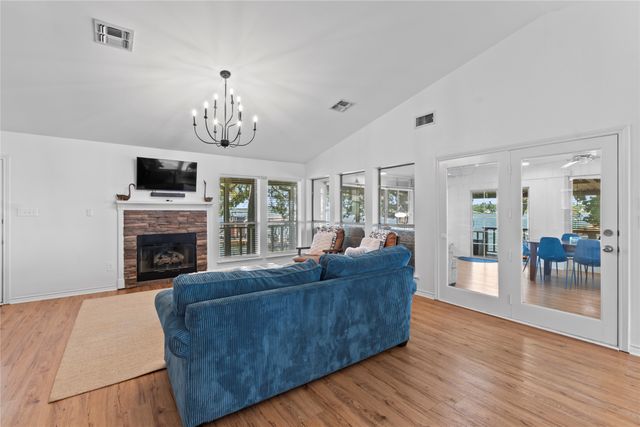 203 N Oak Acres Drive N, Malakoff, TX 75148