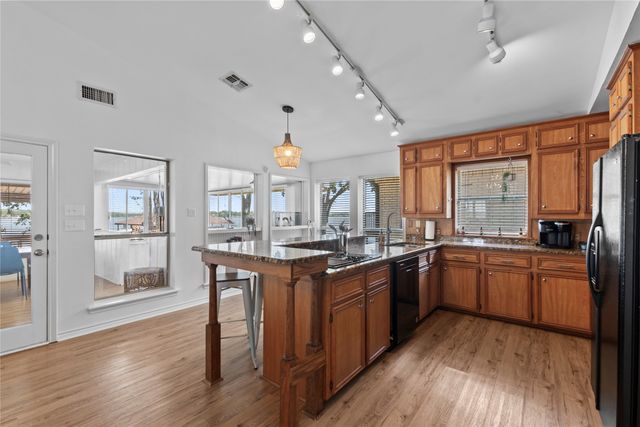 203 N Oak Acres Drive N, Malakoff, TX 75148