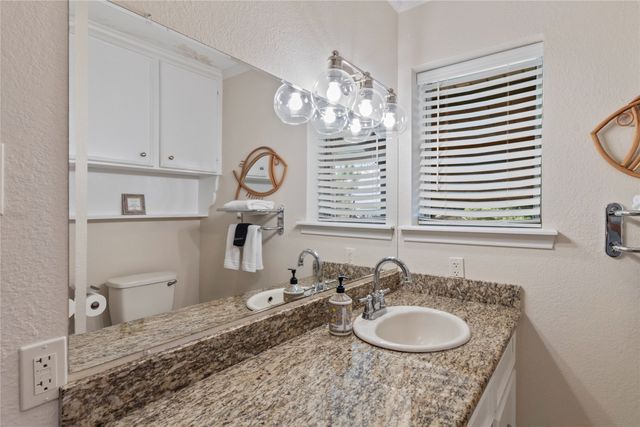 203 N Oak Acres Drive N, Malakoff, TX 75148