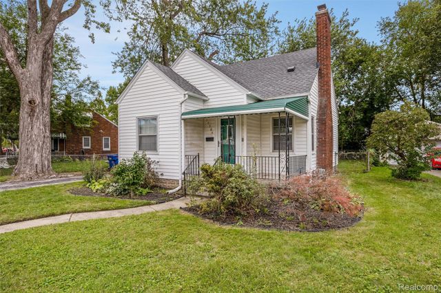 15584 Semrau Avenue, Eastpointe, MI 48021