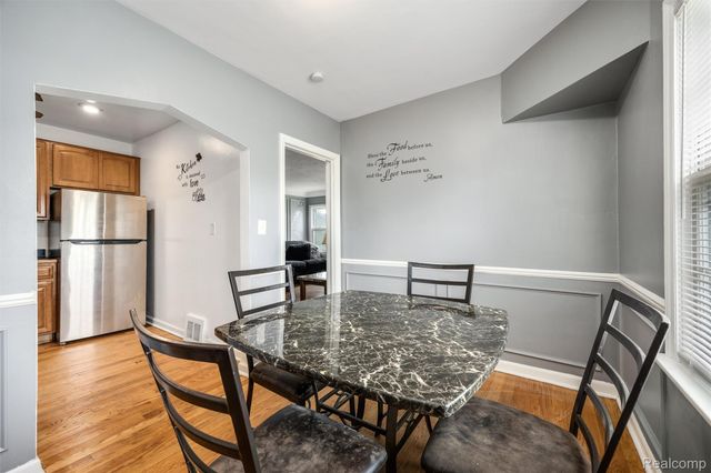 15584 Semrau Avenue, Eastpointe, MI 48021