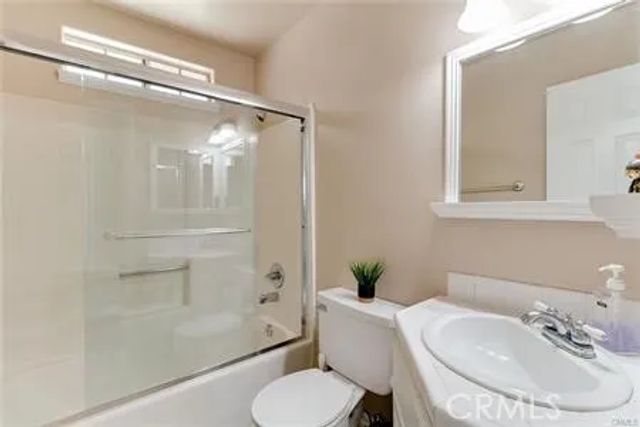 2356 241st, Lomita, CA 90717