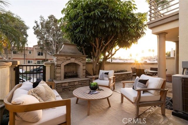 513 Pierside Circle, Huntington Beach, CA 92648