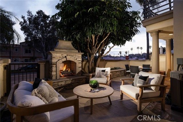 513 Pierside Circle, Huntington Beach, CA 92648