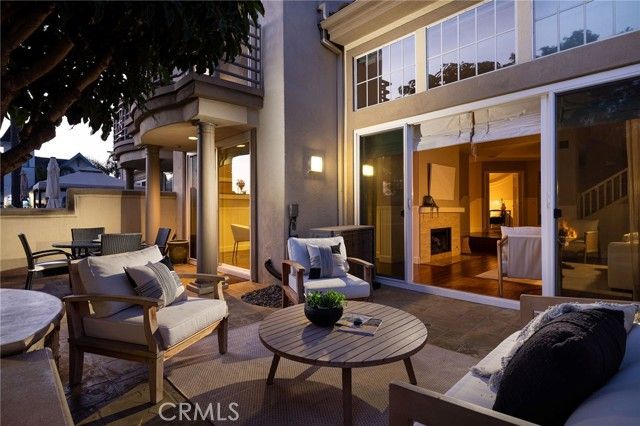513 Pierside Circle, Huntington Beach, CA 92648