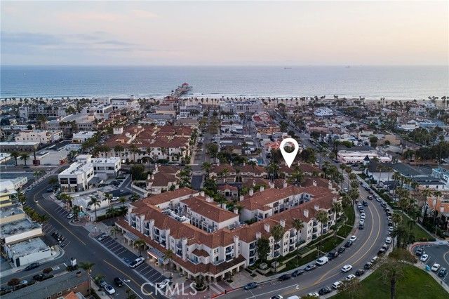 513 Pierside Circle, Huntington Beach, CA 92648