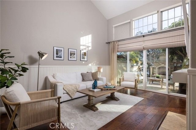 513 Pierside Circle, Huntington Beach, CA 92648