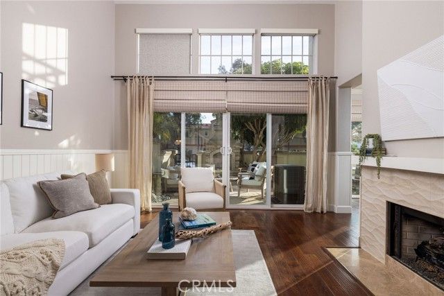 513 Pierside Circle, Huntington Beach, CA 92648